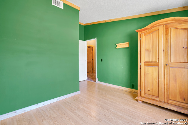 Listing photo id 34 for 125 Valencia