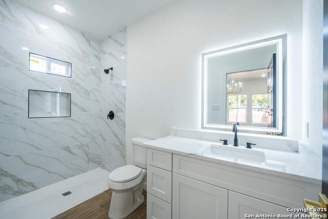 Image 15 of 25 For 20035 Morrison St