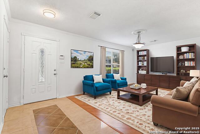 Listing photo id 1 for 15850 Marisa