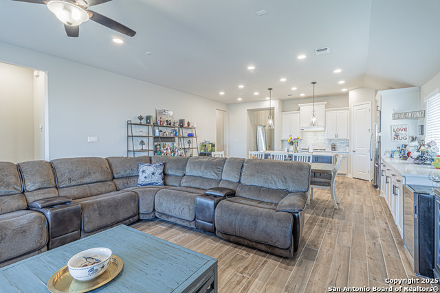 Image 9 of 31 For 14109 May Mist