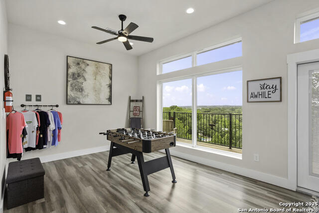 Image 17 of 29 For 1121 Gruene B