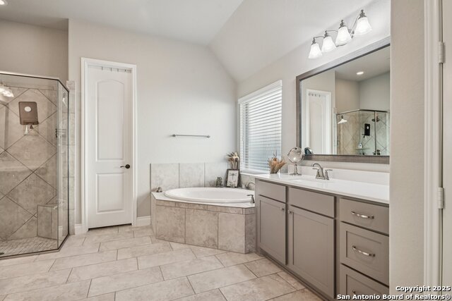 Image 25 of 49 For 1706 Crystal Bridges