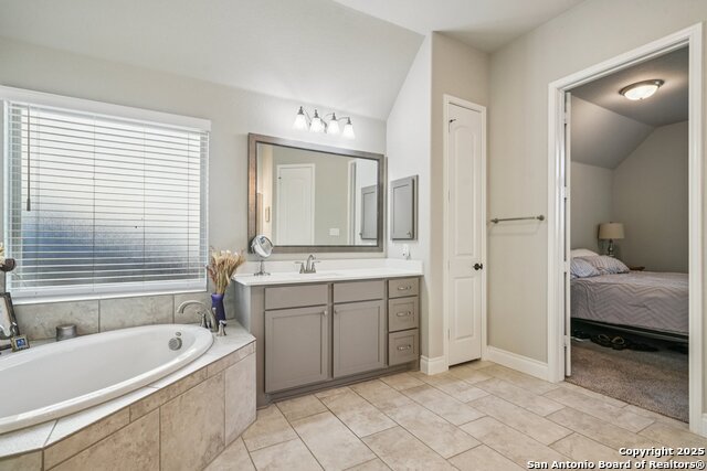 Image 27 of 49 For 1706 Crystal Bridges