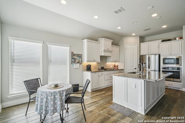 Image 4 of 49 For 1706 Crystal Bridges