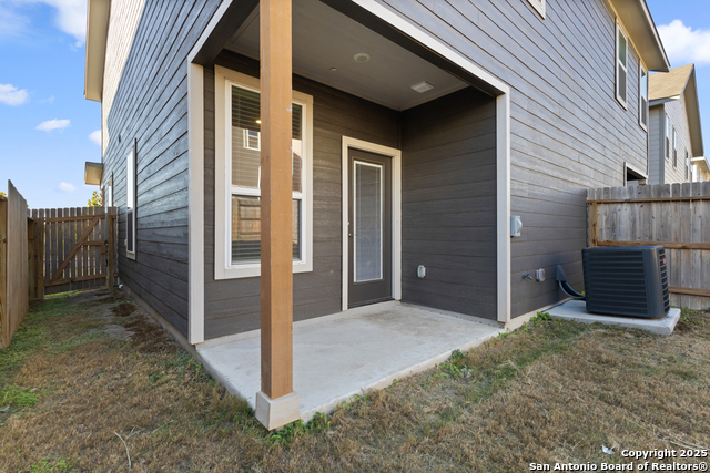 Image 20 of 22 For 7620 Magnolia Village  102