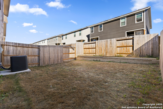 Image 21 of 22 For 7620 Magnolia Village  102