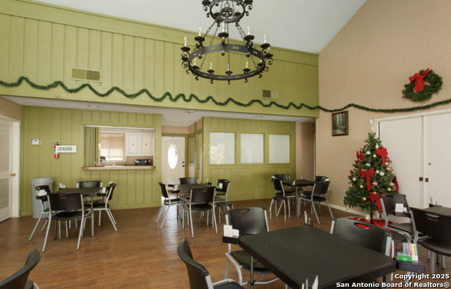 Image 23 of 24 For 3803 Barrington  5b