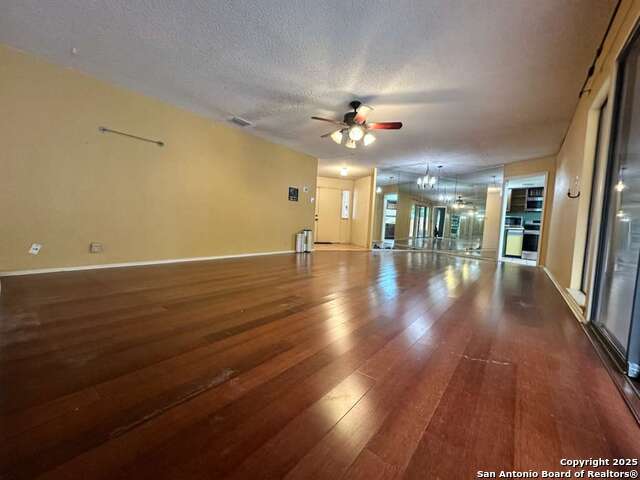 Image 19 of 25 For 3522 Foxbriar