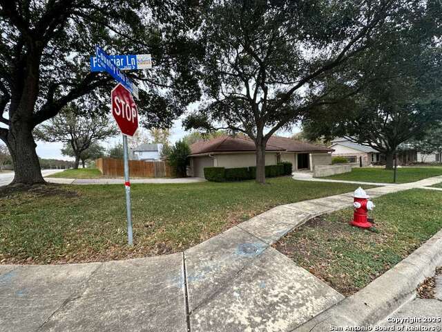 Image 2 of 25 For 3522 Foxbriar