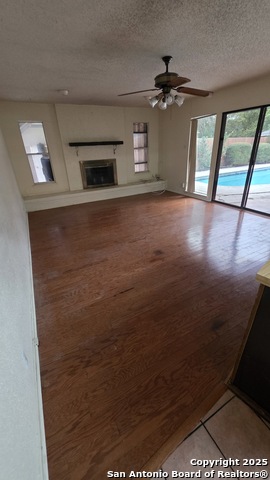 Image 3 of 25 For 3522 Foxbriar