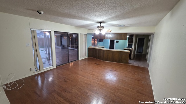 Image 6 of 25 For 3522 Foxbriar