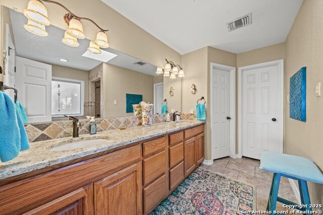 Image 17 of 45 For 205 Cody