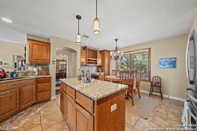 Image 8 of 45 For 205 Cody