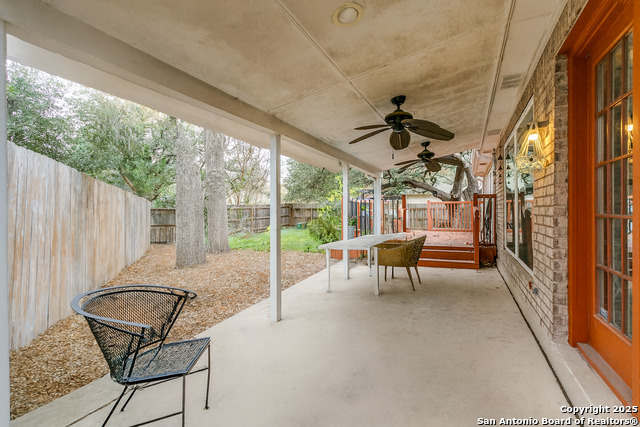 Image 22 of 27 For 3011 Fall Crest Dr.