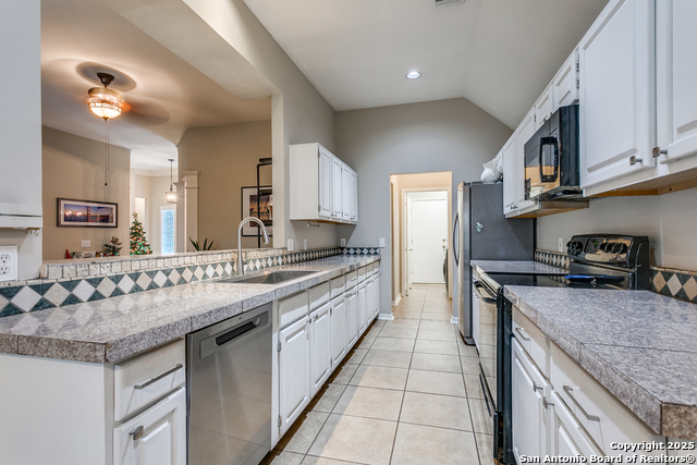 Image 6 of 27 For 3011 Fall Crest Dr.