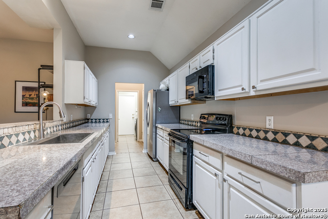 Image 7 of 27 For 3011 Fall Crest Dr.