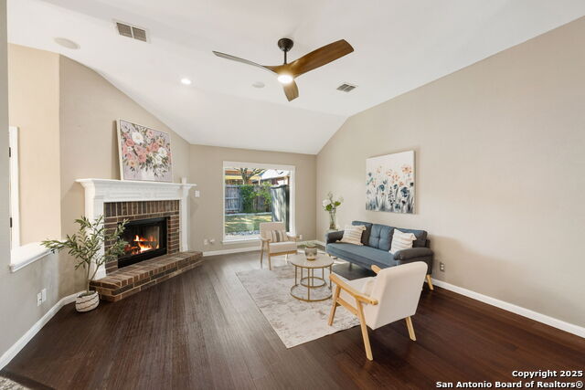 Image 13 of 32 For 2034 Thicket Trail