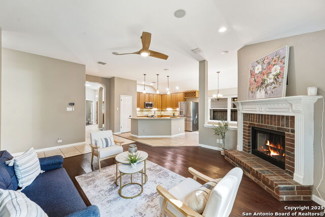 Image 15 of 32 For 2034 Thicket Trail