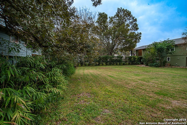 Listing photo id 2 for 0 Royal George