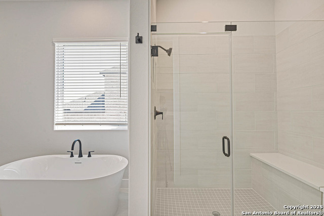 Listing photo id 11 for 322 Lawrence Drive