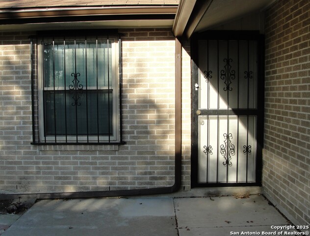 Image 17 of 18 For 1203 Viewridge