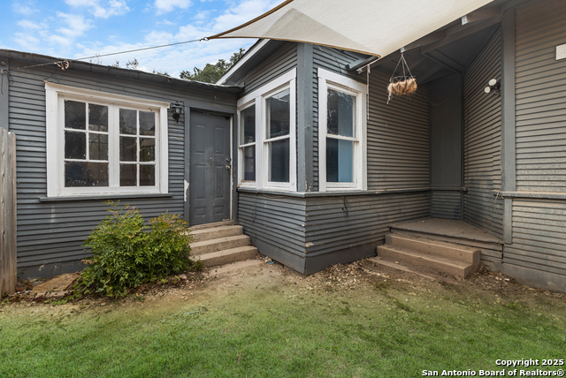 Image 13 of 33 For 534 Magnolia