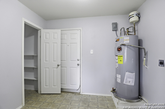 Image 23 of 25 For 115 Venezia