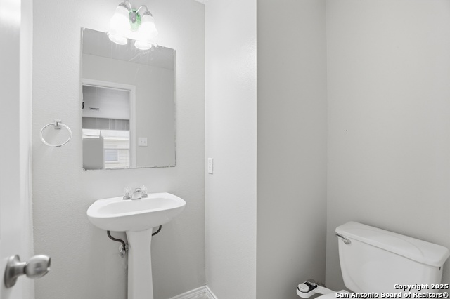 Image 9 of 25 For 115 Venezia