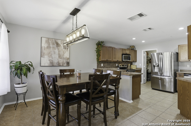 Image 9 of 27 For 11047 Barclay Point