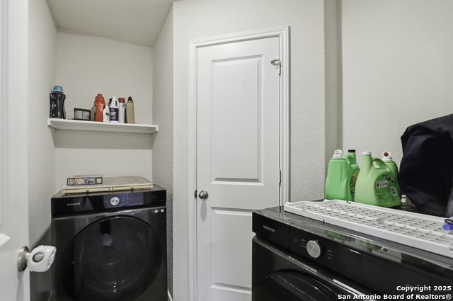 Image 16 of 19 For 5839 Kendall Prairie