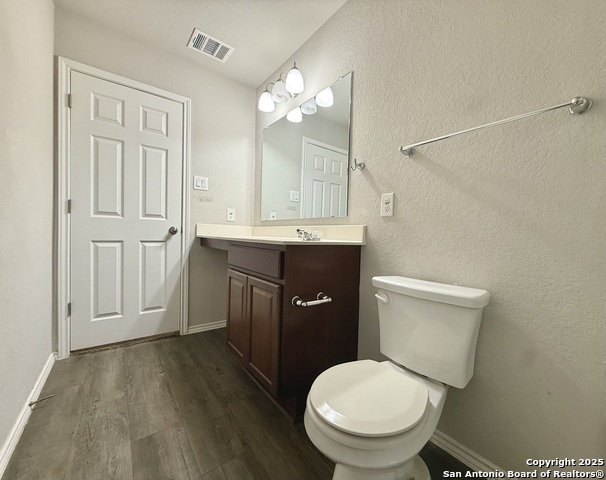 Image 18 of 27 For 8114 Apex Vw