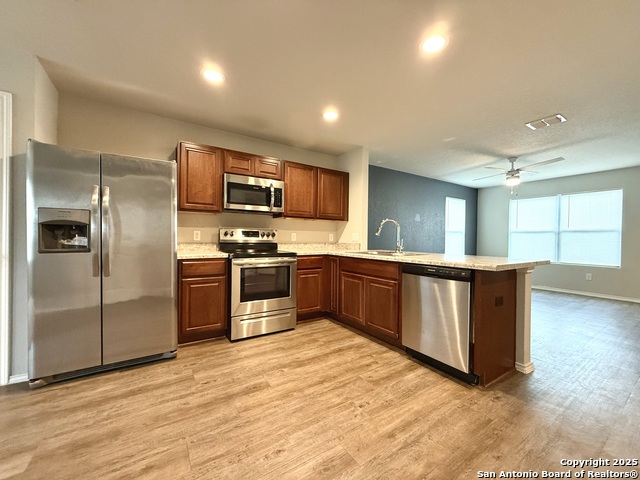 Image 4 of 27 For 8114 Apex Vw