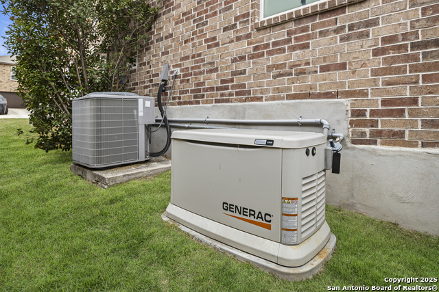 Image 32 of 36 For 5806 Couble Falls