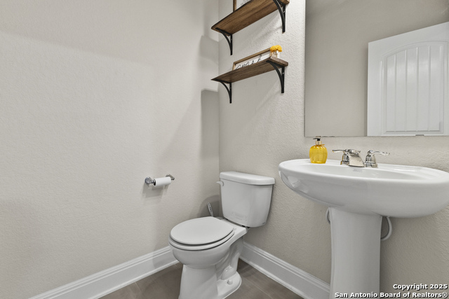 Image 6 of 36 For 5806 Couble Falls