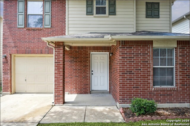 Image 2 of 22 For 4931 Bending Trail