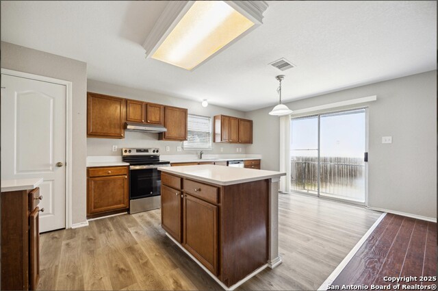 Image 8 of 22 For 4931 Bending Trail