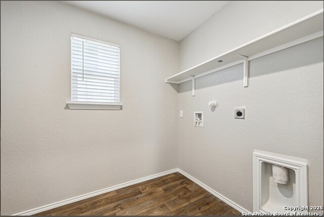 Image 17 of 19 For 15418 Crimson Topaz