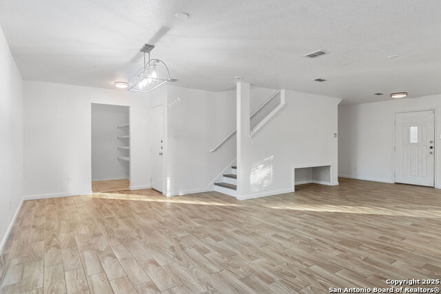 Image 11 of 19 For 203 Shadbush St