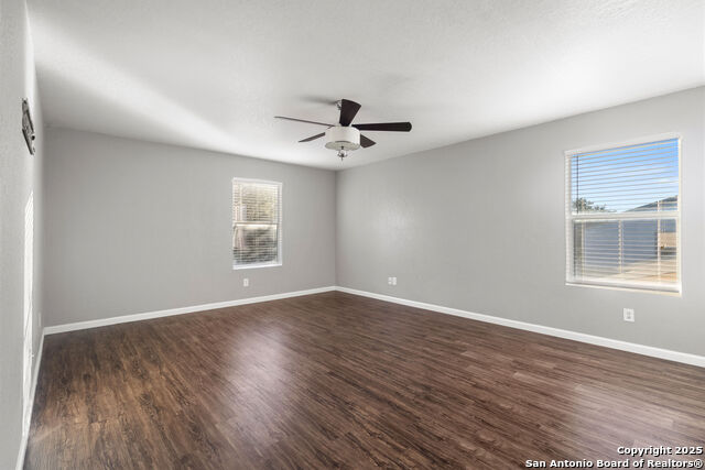 Image 14 of 19 For 203 Shadbush St