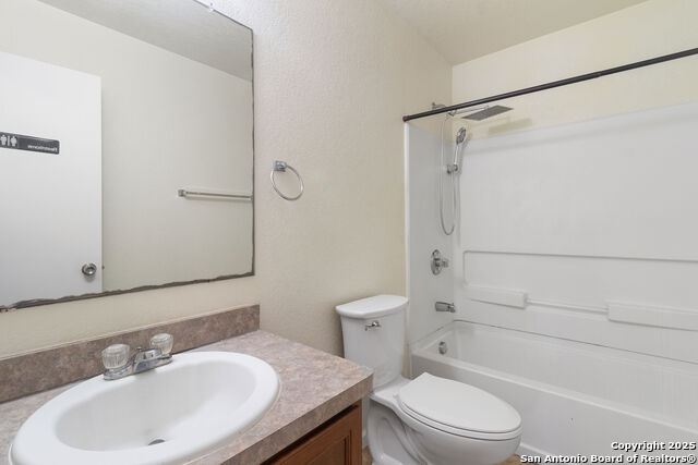 Image 7 of 19 For 203 Shadbush St