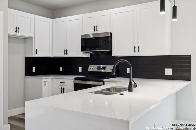 Image 12 of 40 For 803 Indiana