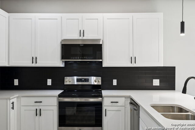 Image 13 of 40 For 803 Indiana