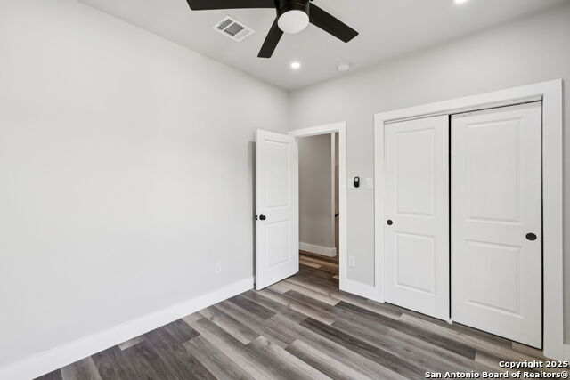 Image 21 of 40 For 803 Indiana