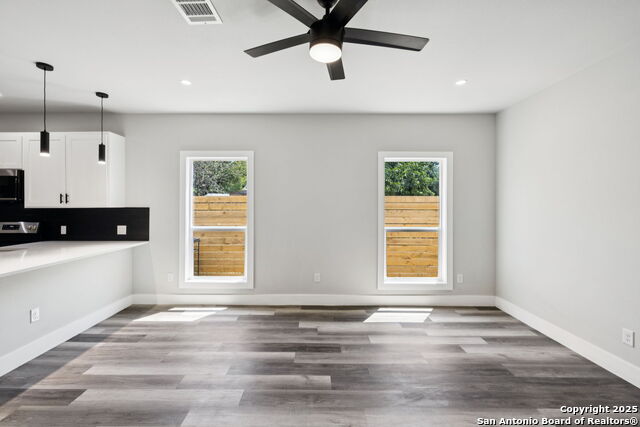 Image 4 of 40 For 803 Indiana