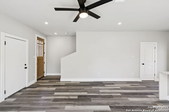 Image 8 of 40 For 803 Indiana