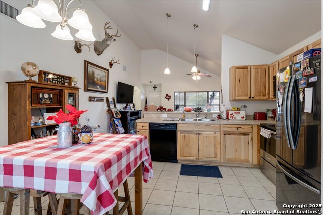 Image 13 of 32 For 6016 Apache Moon