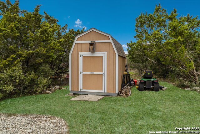 Image 27 of 32 For 6016 Apache Moon