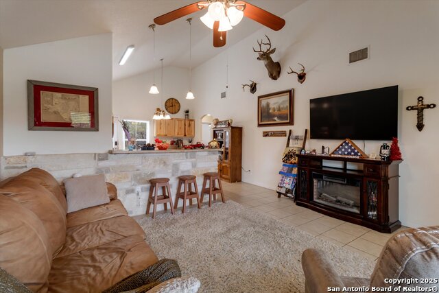 Image 7 of 32 For 6016 Apache Moon