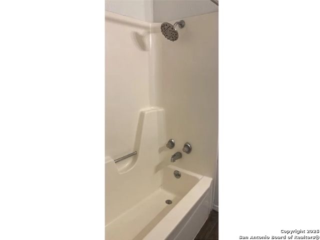 Image 3 of 11 For 4504 Hunt Cir