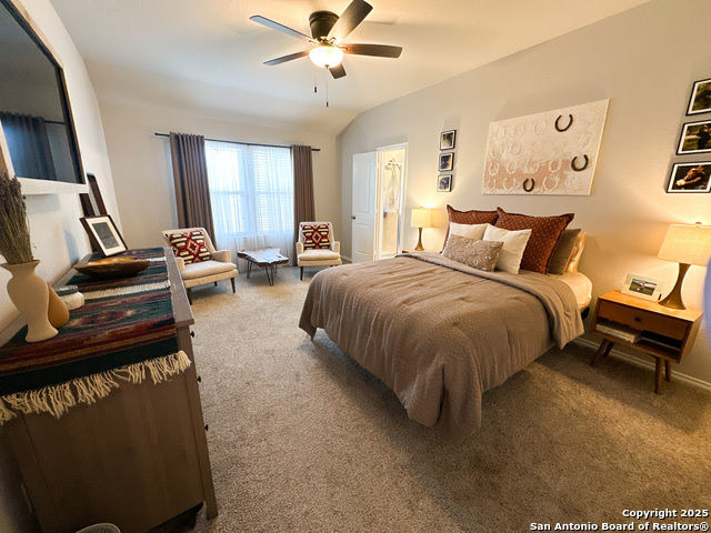 Listing photo id 11 for 5677 Cross Over